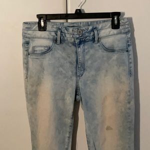 Distressed Skinny Jeans